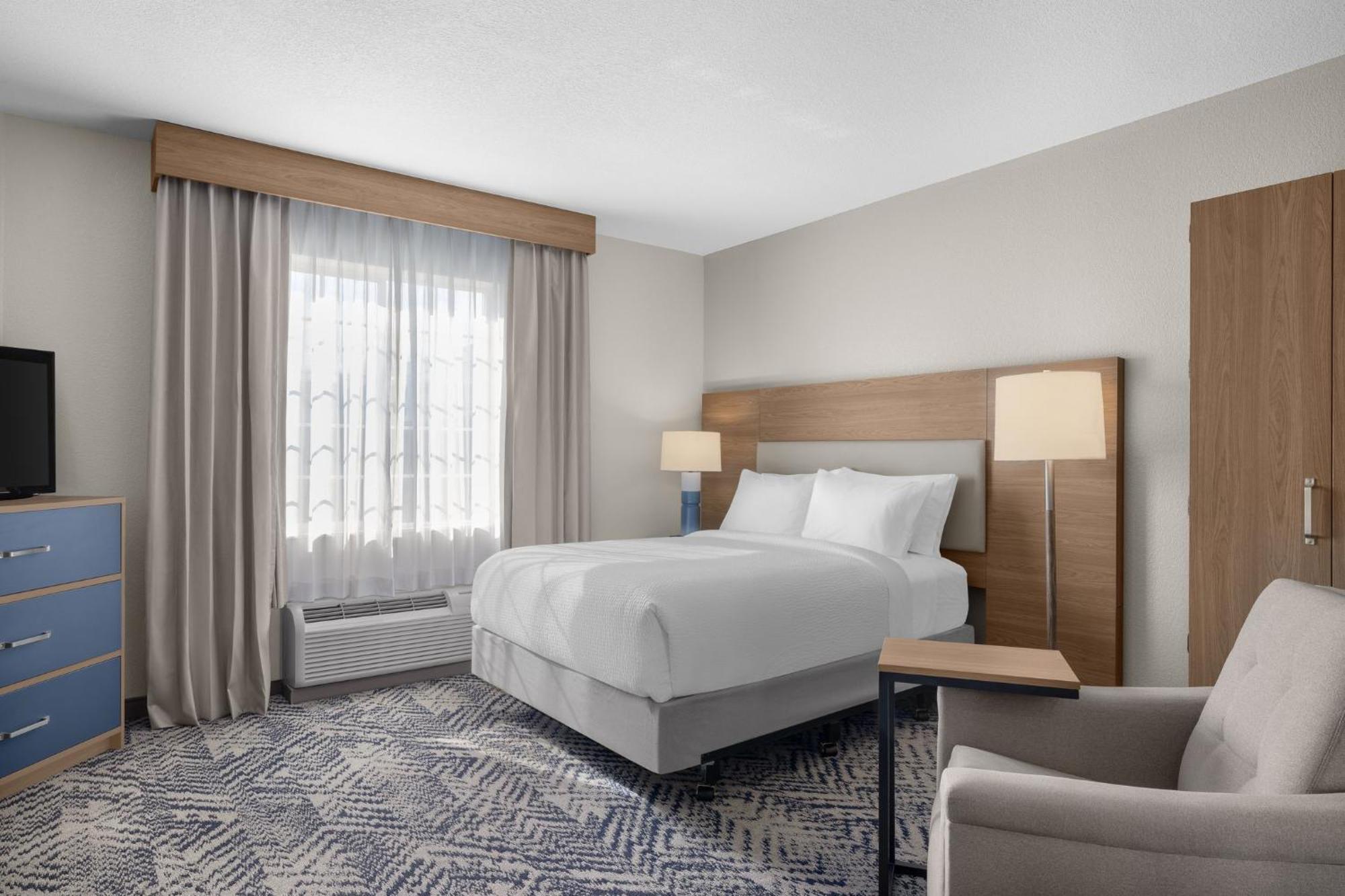Candlewood Suites Alexandria By Ihg Екстериор снимка