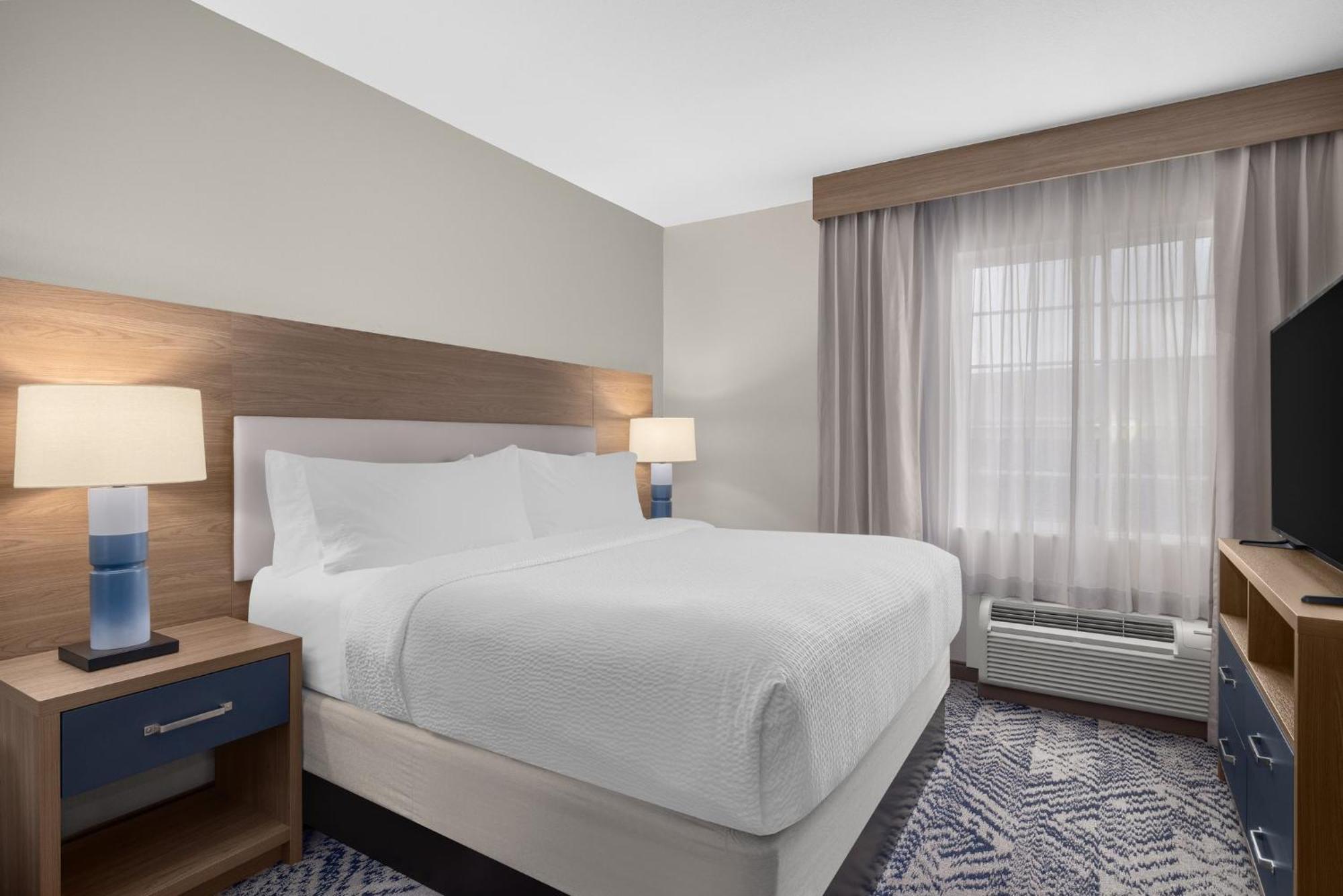 Candlewood Suites Alexandria By Ihg Екстериор снимка