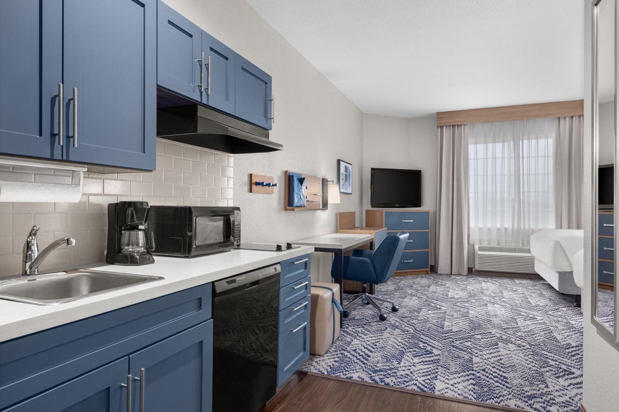 Candlewood Suites Alexandria By Ihg Екстериор снимка